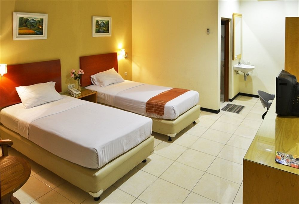 Hotel Kings Kudus Ngoại thất bức ảnh